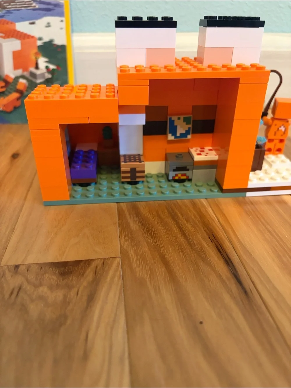 LEGO Minecraft The Fox Lodge
